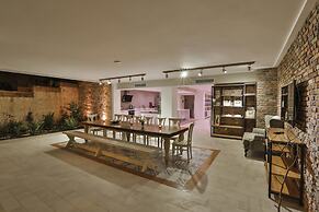 Arnna Hotel