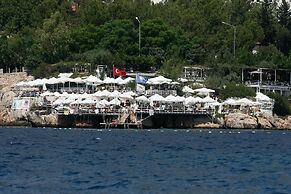 Arnna Hotel