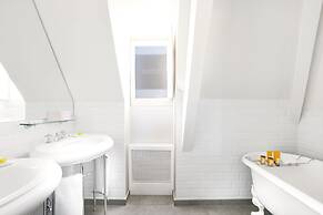 White 1921 Saint-Tropez
