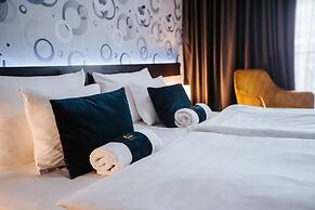 Auris Hotel