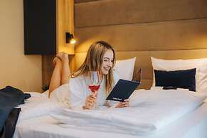 Auris Hotel