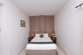Grand Amira Hotel