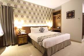Grand Amira Hotel