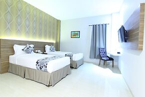 Grand Amira Hotel