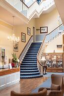 The Queens Hotel