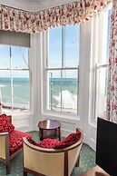 The Queens Hotel