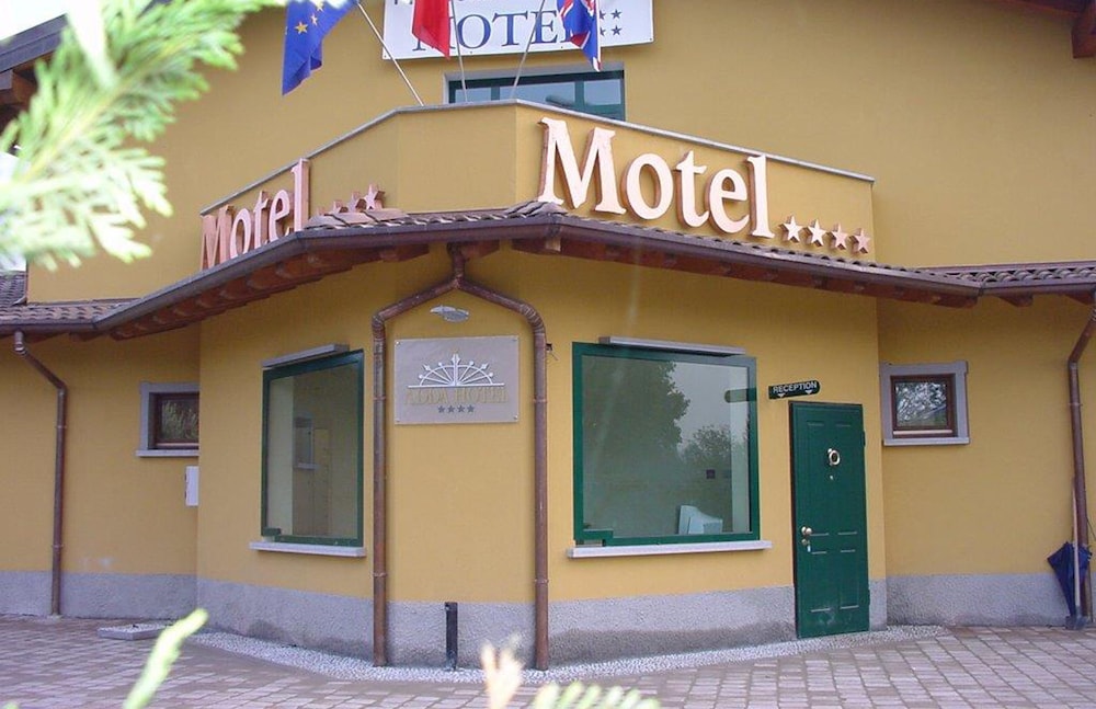 Adda Hotel