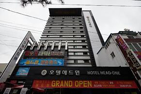 Hotel Head-One