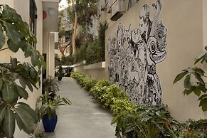 Cucu Hotel