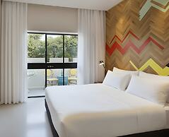 Cucu Hotel