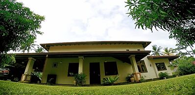 Airport Villa