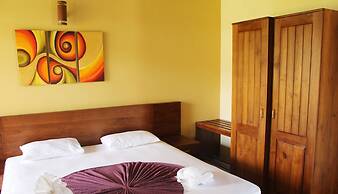 Airport Villa