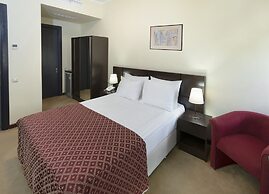 Ani Central Inn