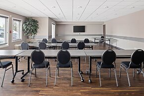 Home Inn & Suites Saskatoon South
