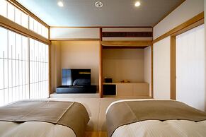Lectore Atami Koarashi (TKP Hotels & Resorts)