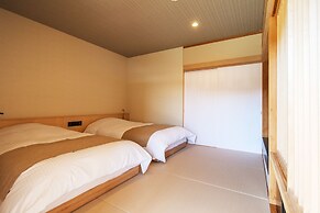 Lectore Atami Koarashi (TKP Hotels & Resorts)