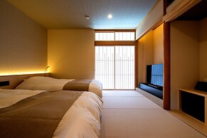 Lectore Atami Koarashi (TKP Hotels & Resorts)