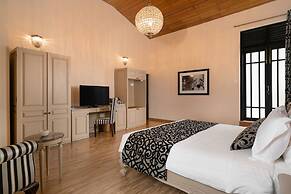 Clove Villa