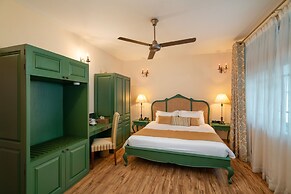 Clove Villa