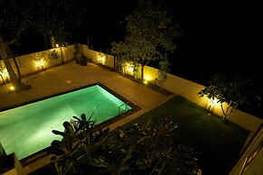 Clove Villa