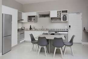 The Capital on Bath