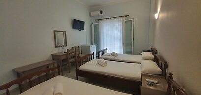 Artemis Hotel