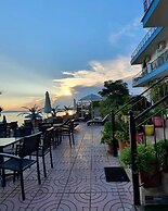 Artemis Hotel