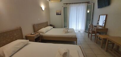 Artemis Hotel