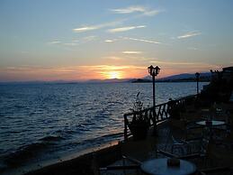 Artemis Hotel