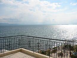 Artemis Hotel