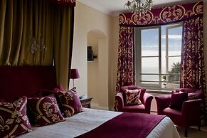 The Royal Hotel