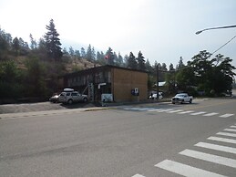 Rest Inn Lytton