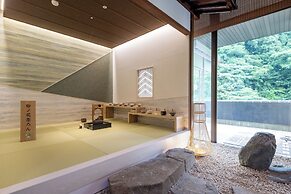Yamanaka Onsen Ohanami Kyubei