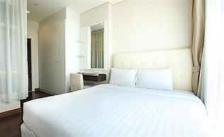 IVY THONGLOR 55