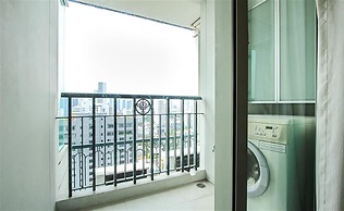 IVY THONGLOR 55