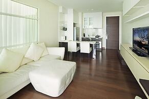 IVY THONGLOR 55