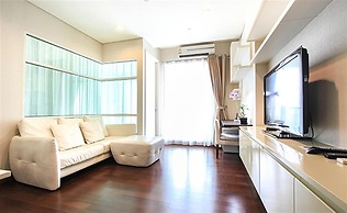 IVY THONGLOR 55