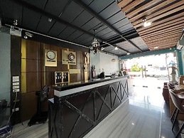 Phaphoom Boutique