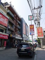 Phaphoom Boutique