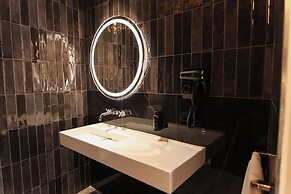Silken Saaj Maar- Adults Only