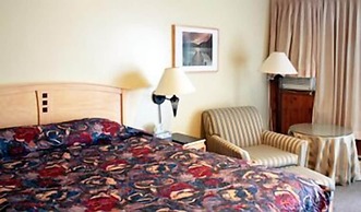Woodland Motor Inn