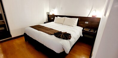 Illas Inn