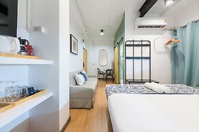 Lee's Mark Residence