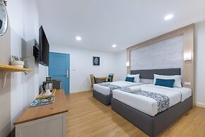 Lee's Mark Residence