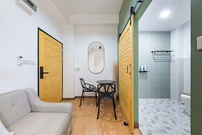 Lee's Mark Residence
