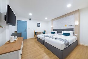 Lee's Mark Residence