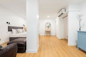 Lee's Mark Residence