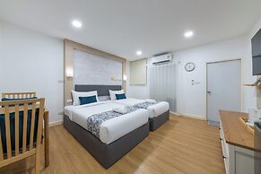 Lee's Mark Residence