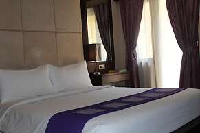 Metro Hotel