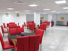 Center Hotel